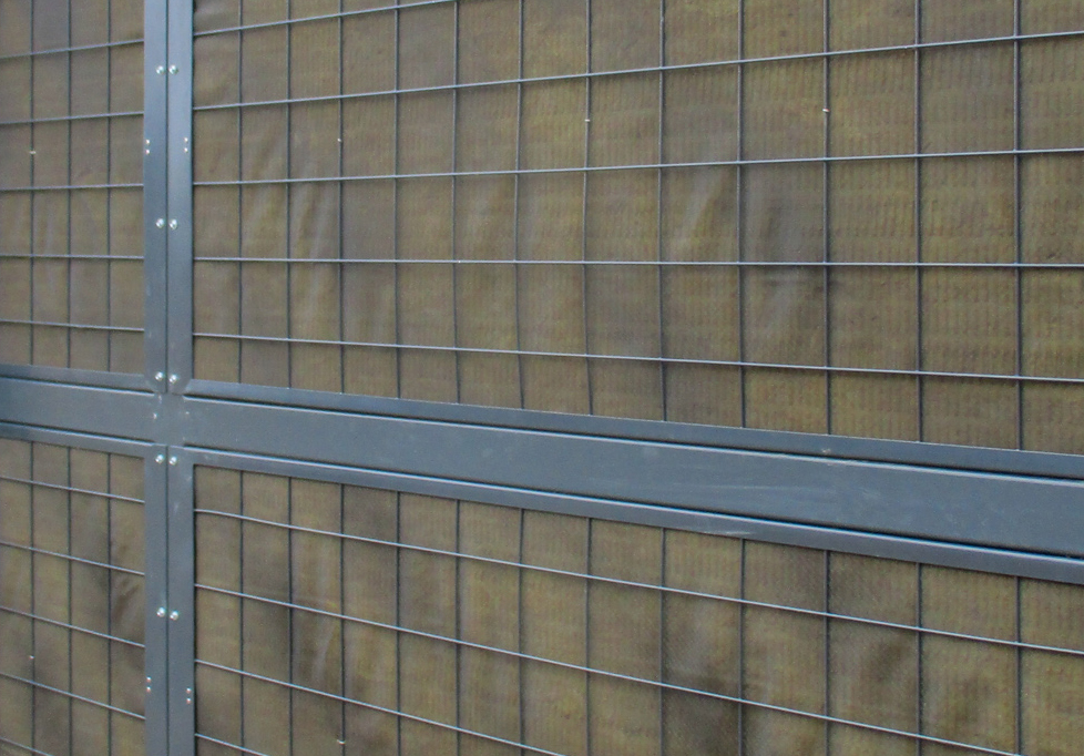 Noistop Steel støjhegn i sort RAL 9005
